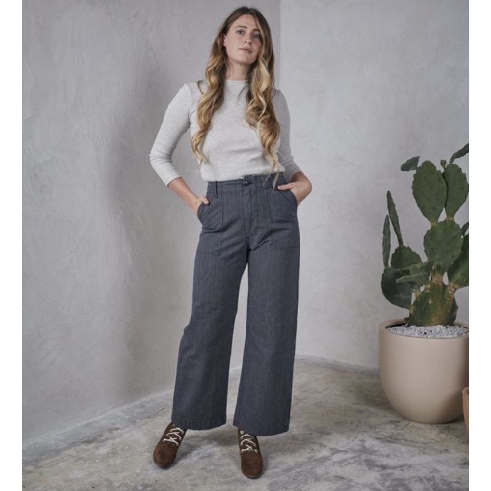 esby finch railroad stripe pants size 14